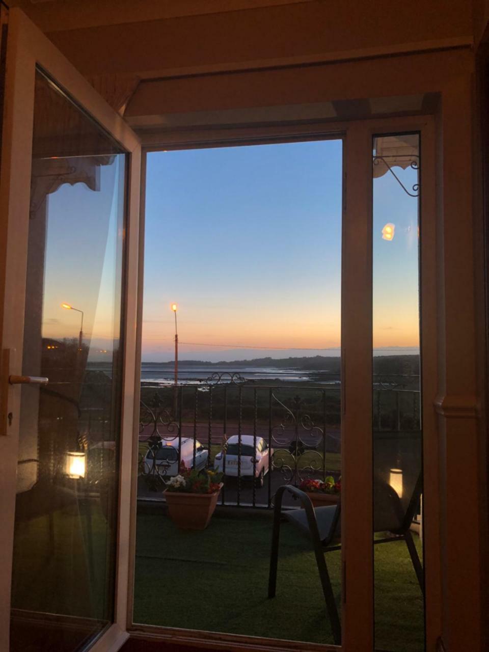 Rusheen Bay House ゴールウェイ エクステリア 写真